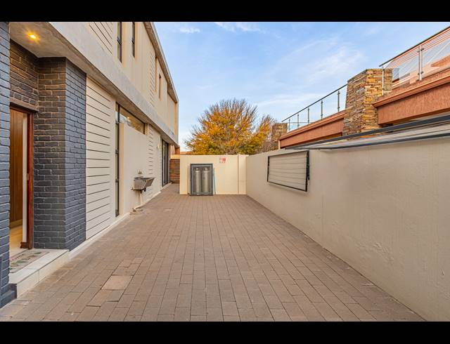 5 bed property to rent in WITFONTEIN